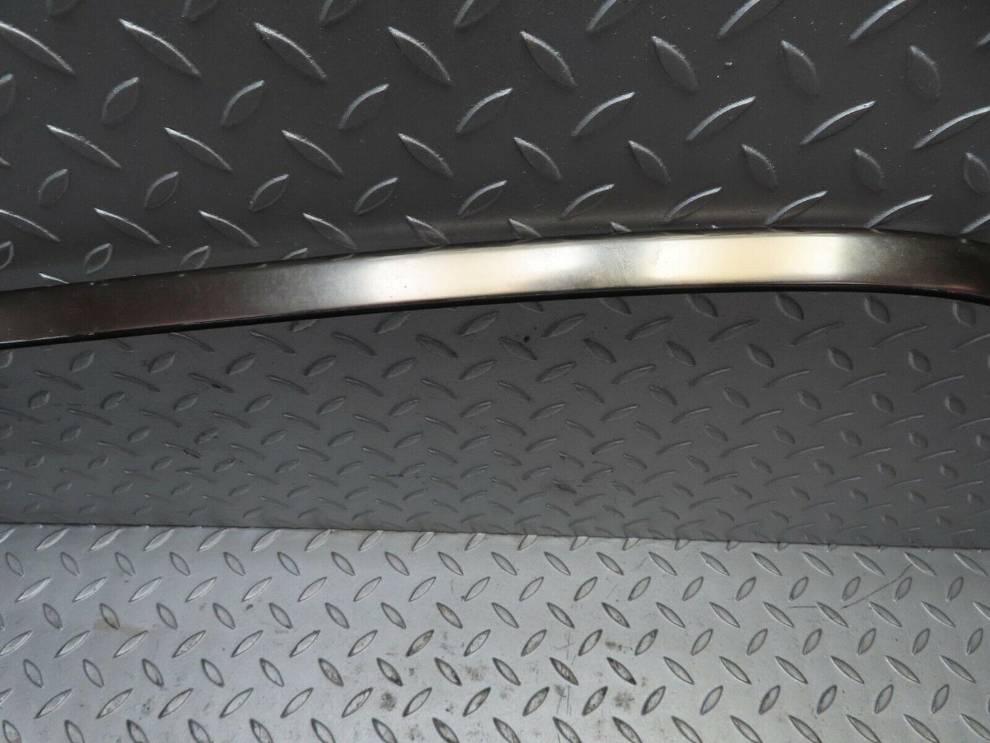 16508 Mercedes-Benz W124 260E Roof Chrome Right Side