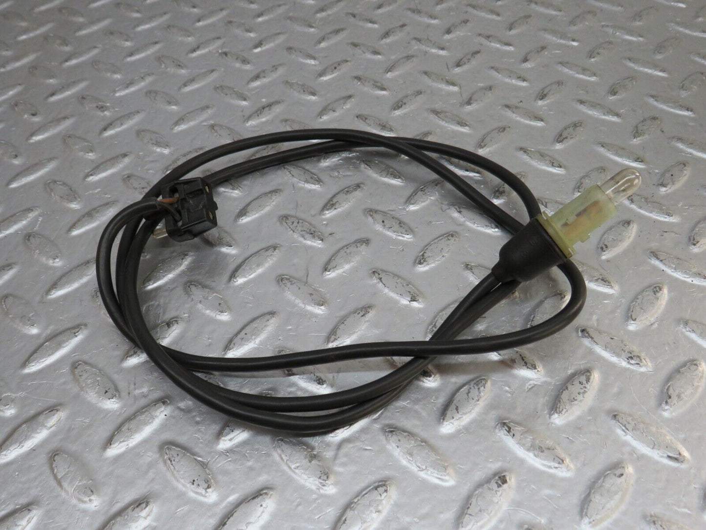 33507 Mercedes-Benz W202 C180 Front Wing Indicator Cable Wire