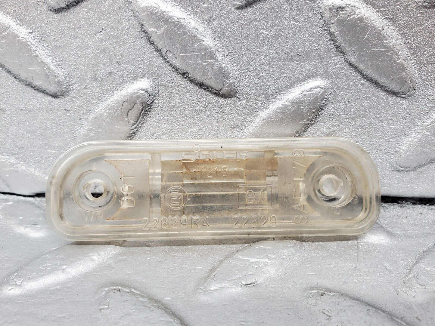 45852 Mercedes-Benz W126 420SE Number Plate Light 2X 1268200056