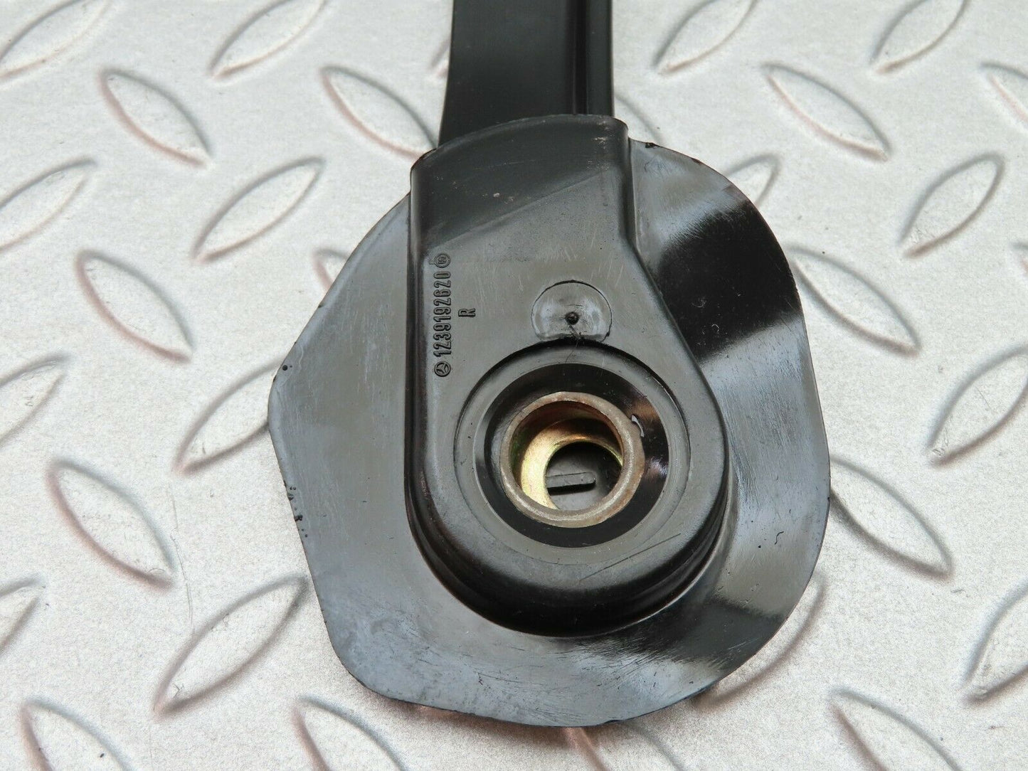 5693 Mercedes-Benz W123 200 Seat Belt Runner With Cover Right