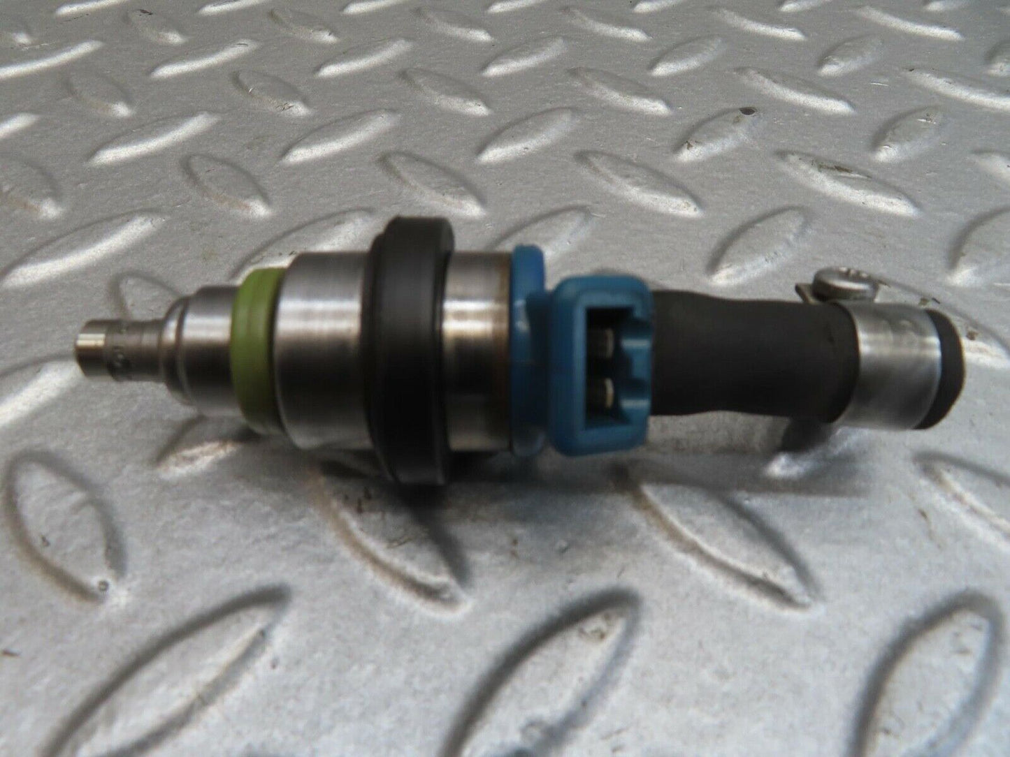 13751 Mercedes-Benz R107 450SL  Fuel Injector Bosch 0280150036