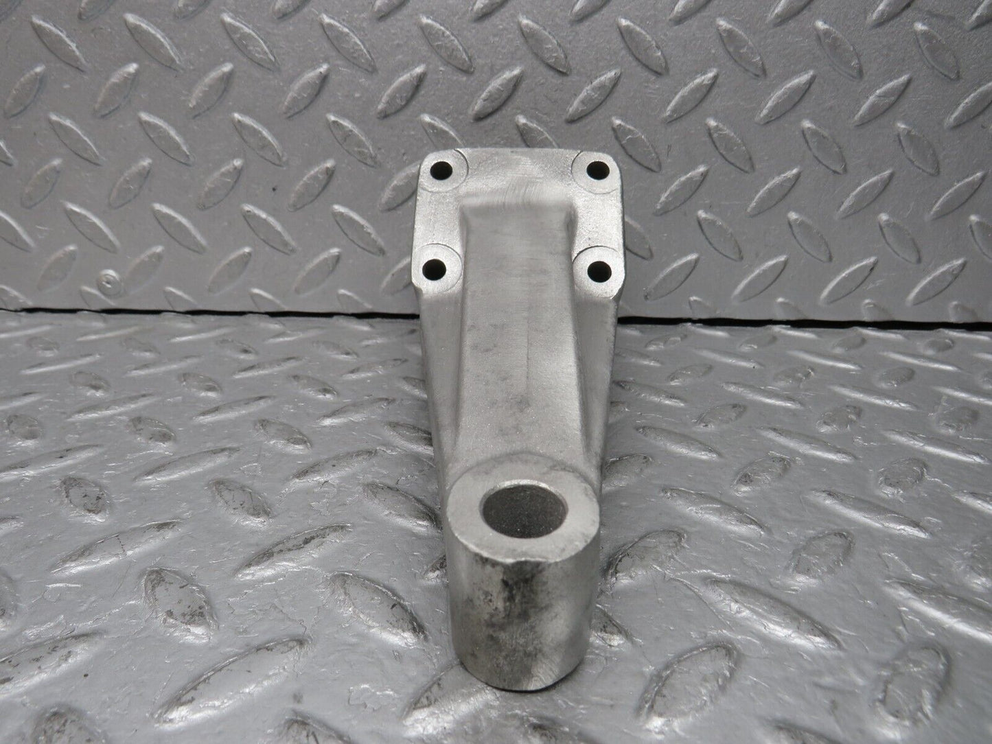 37615 Mercedes-Benz W109 300SEL Engine Mount Bracket Left Side 1162231204