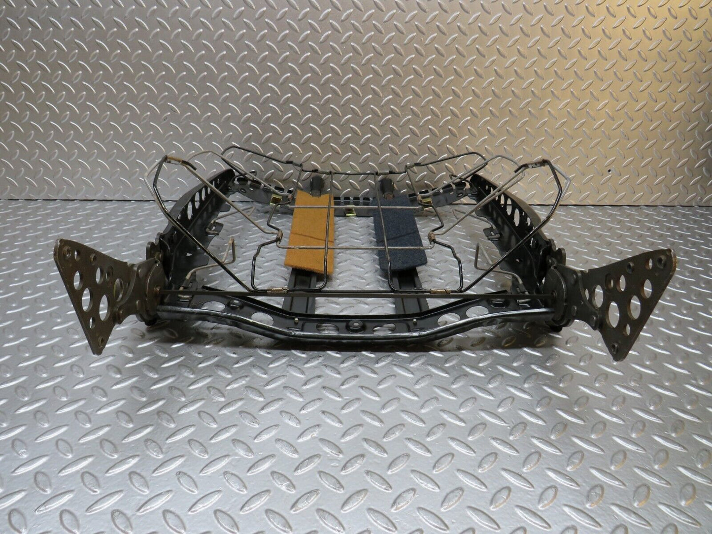 29826 Mercedes-Benz W123 230E Front Right Driver Seat Backrest