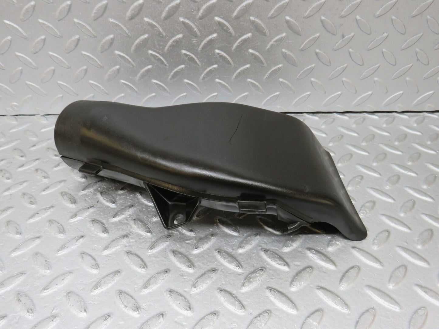 36178 Mercedes-Benz W126 420SE Air Intake Suction Pipe 1170940811