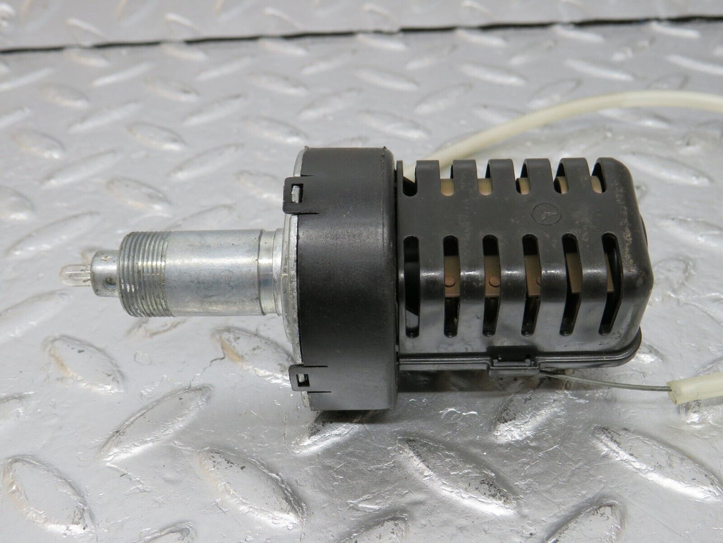 34148 Mercedes-Benz W124 260E Heater Blower Switch 1248202210