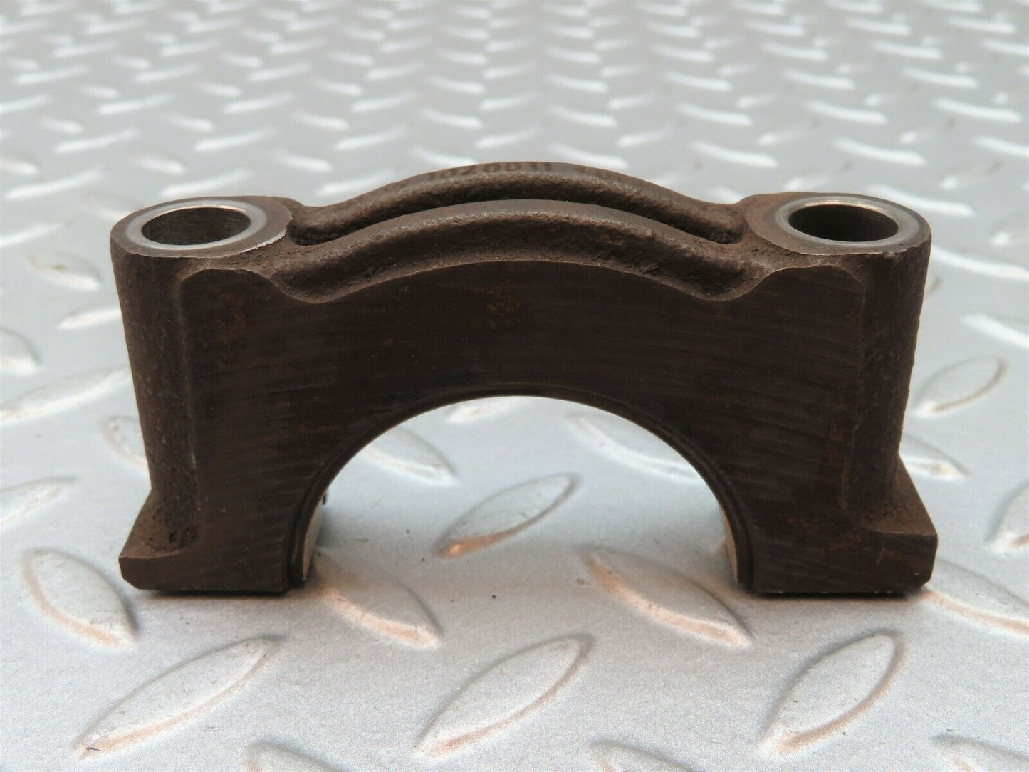 3956 Mercedes-Benz S123 200T Wagon Crankshaft Bearing Holder Block 1020011