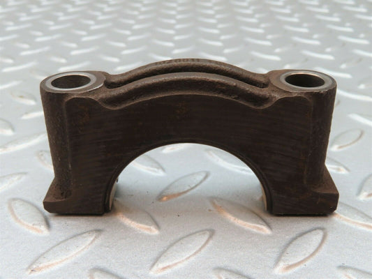 3956 Mercedes-Benz S123 200T Wagon Crankshaft Bearing Holder Block 1020011