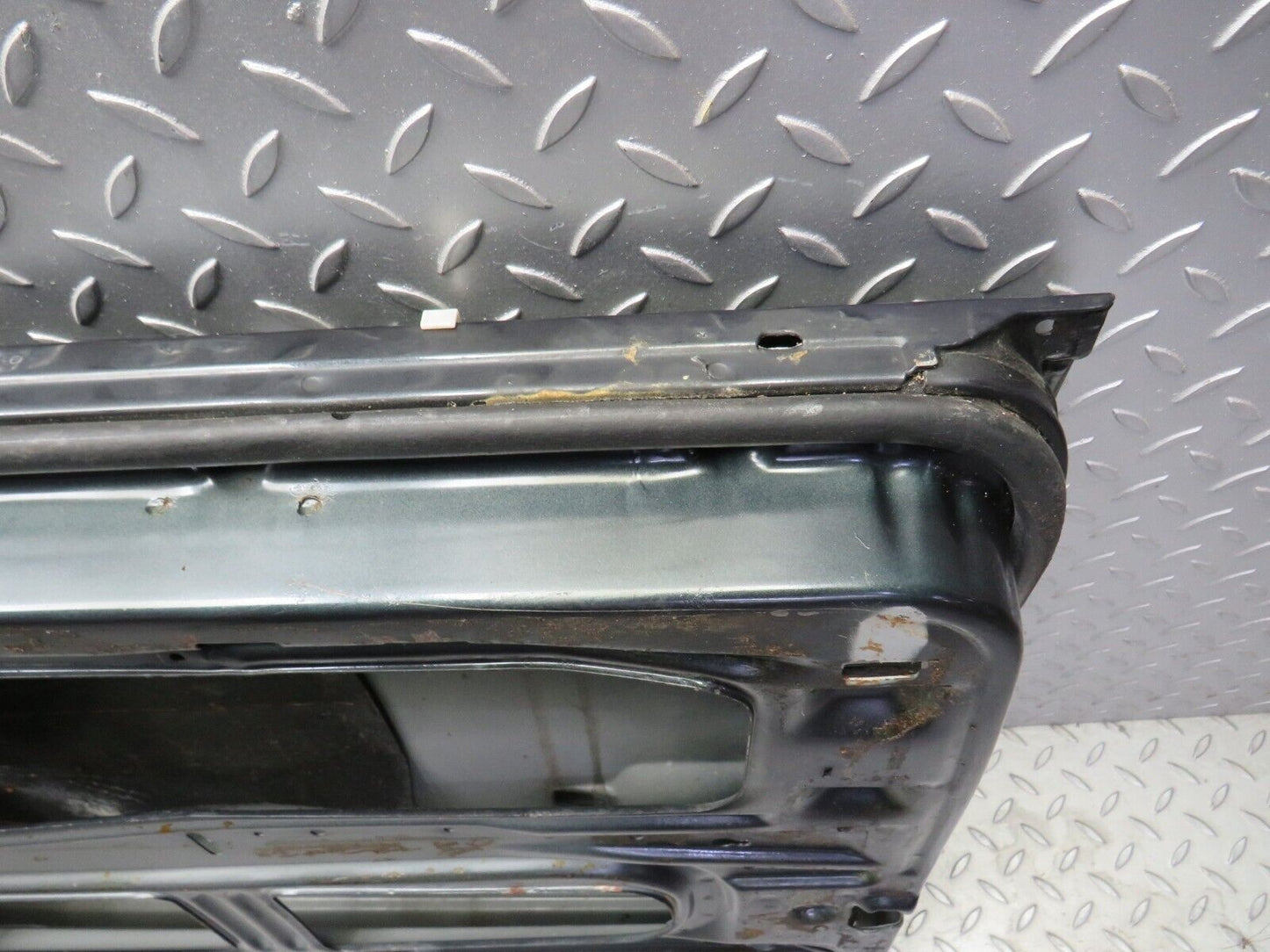 37879 Mercedes-Benz A124 320E Cabriolet Front Left Door