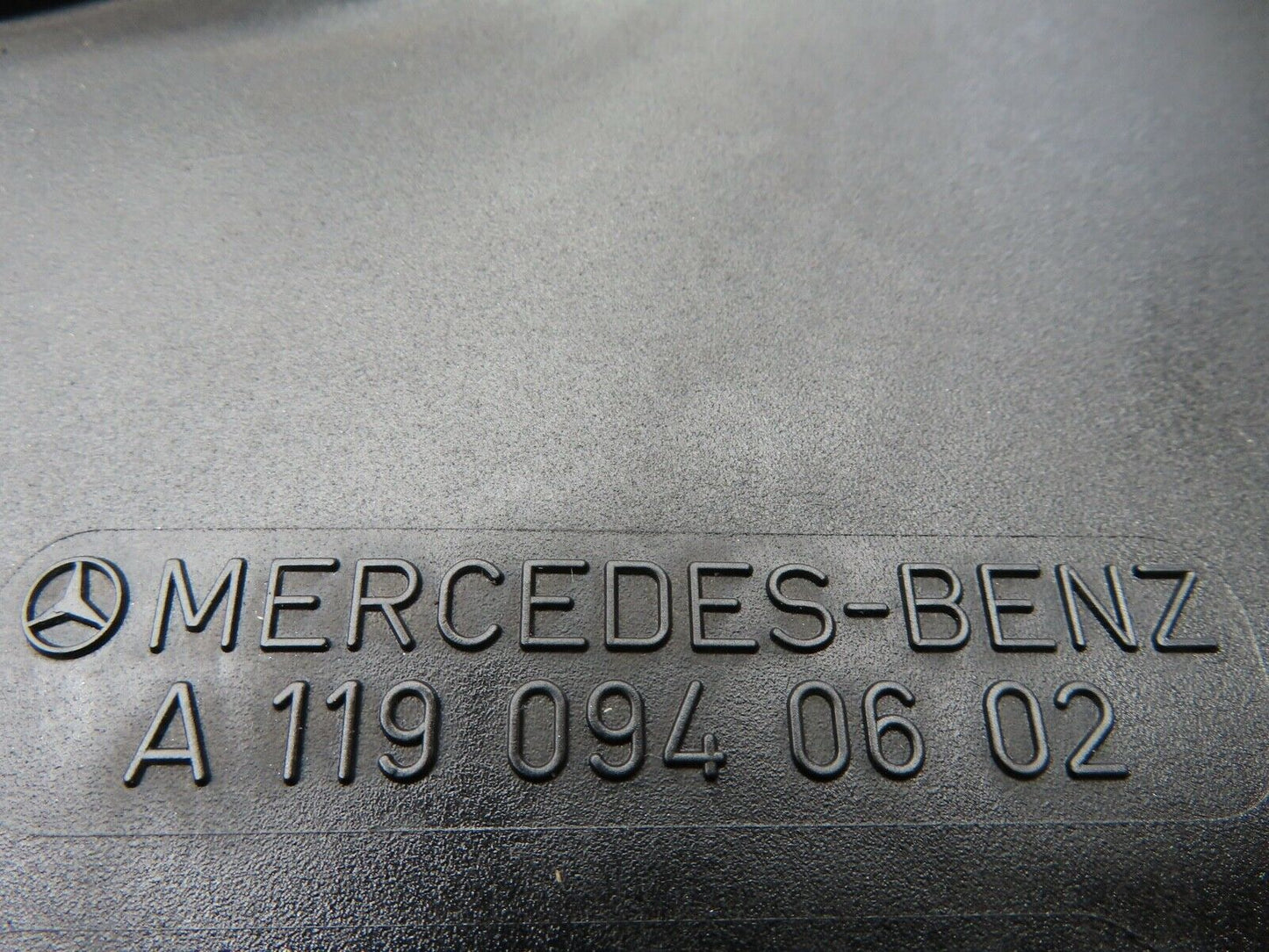 19314 Mercedes-Benz C140 CL420 Coupe Air Filter Box With Brand New Air Filter