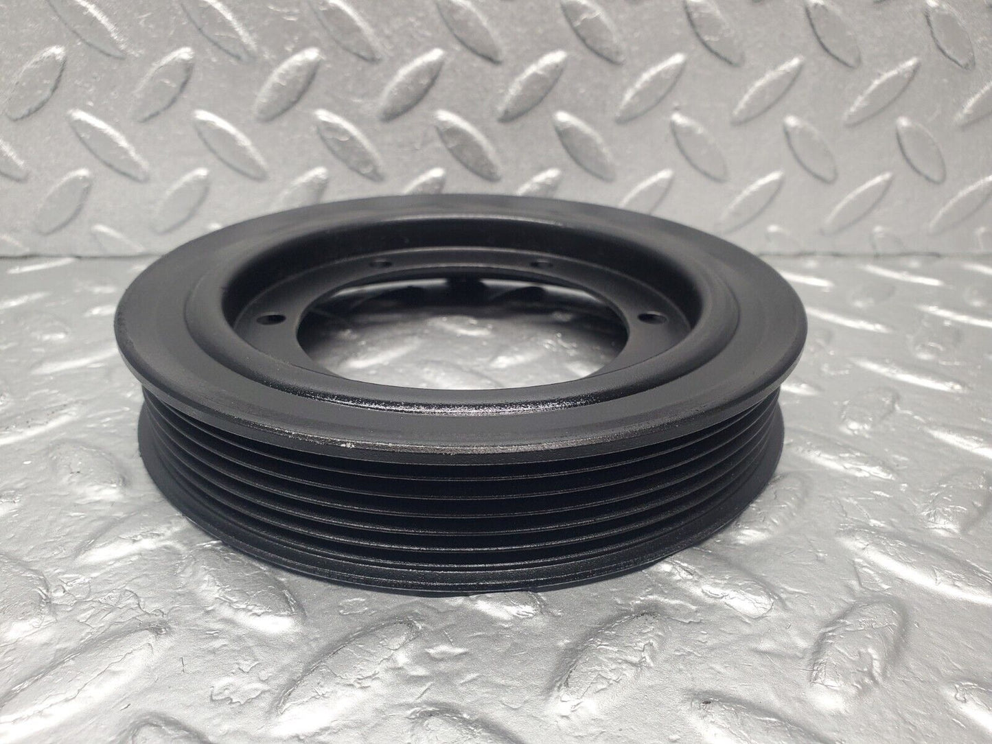 46175 Mercedes-Benz W124 280E Crankshaft Pulley