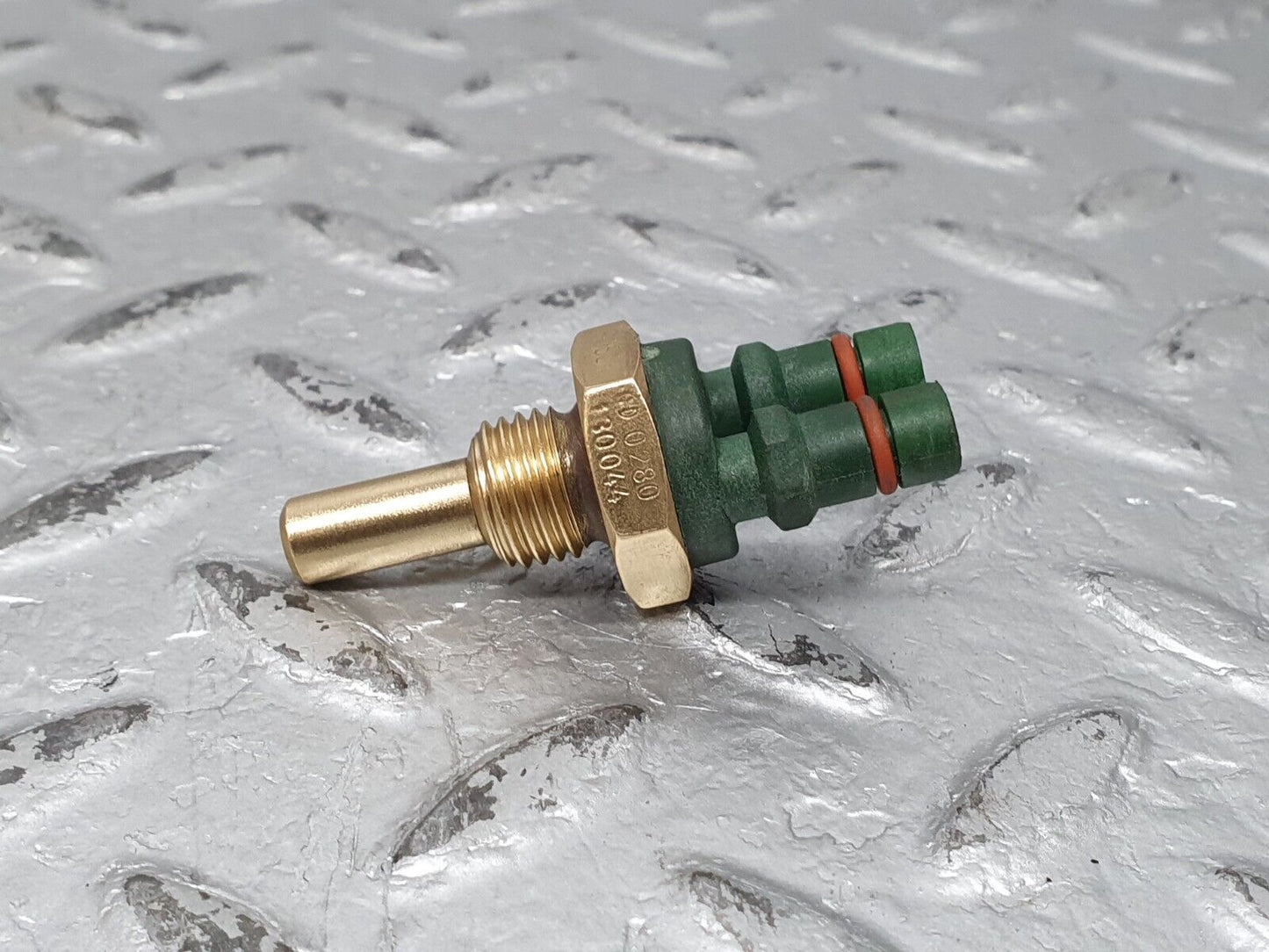 41266 Mercedes-Benz W126 300SE Coolant Temperature Sensor Bosch 0065427717