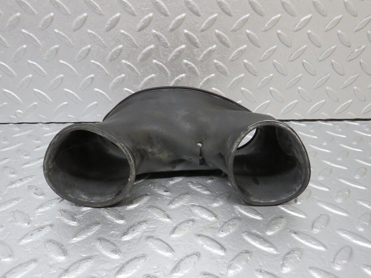 40561 Mercedes-Benz W123 300D Air Duct Hose Rubber 1238320988