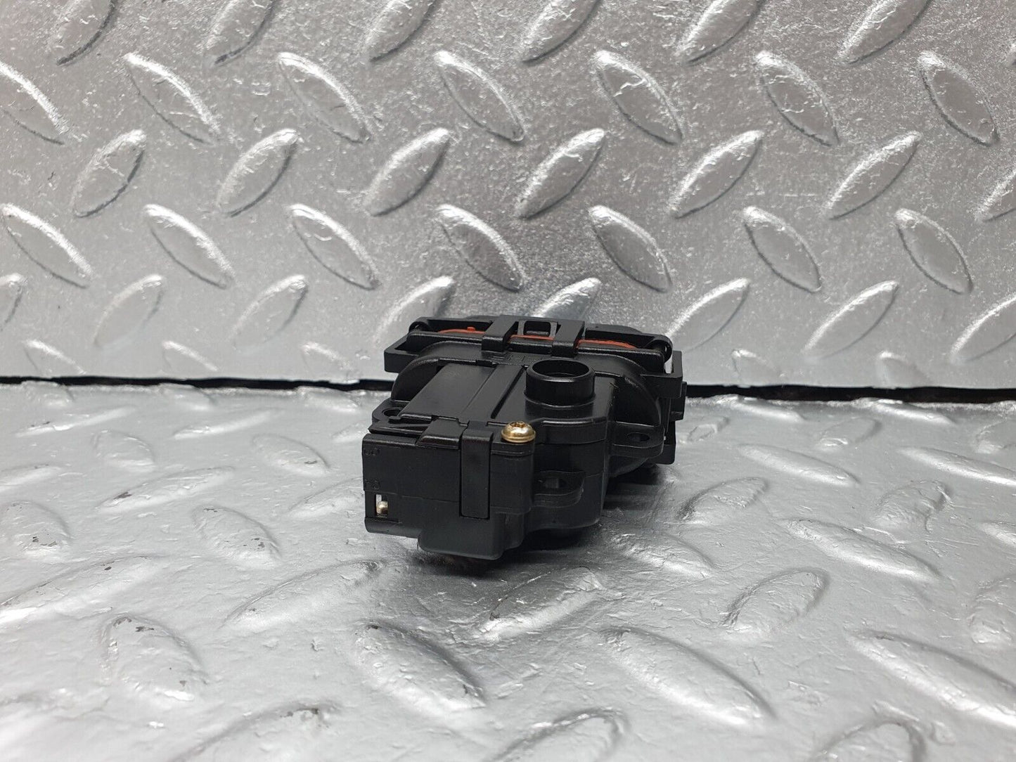 42254 Mercedes-Benz R129 320SL Coupe Heater Box Vacuum Actuator