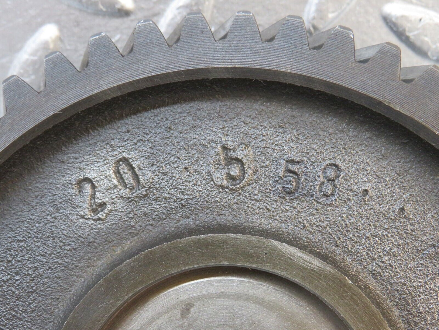 0328 Mercedes-Benz W120 180D Ponton Camshaft Sprocket 1360520201