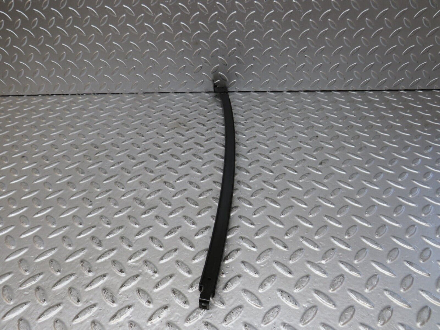 27773 Mercedes-Benz S124 300TE Wagon Rear Left Door Window Channel