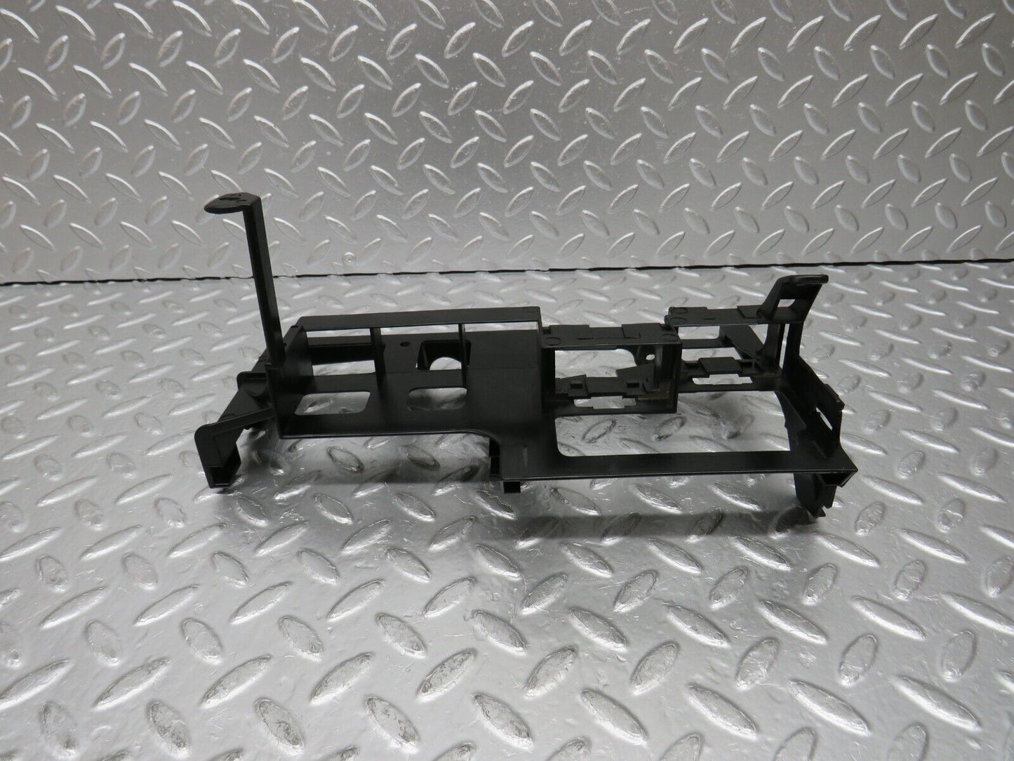 30408 Mercedes-Benz W124 230E Ecu And Relay Bracket 1245455240