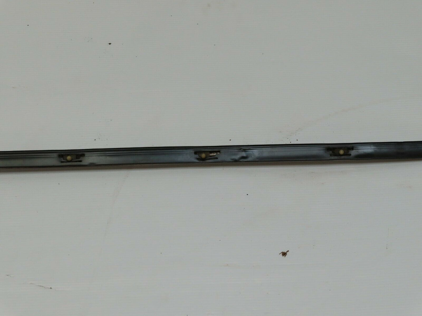4826 Mercedes-Benz W114 280CE Coupe Centre Fender Wing Chrome Trim Rear Left