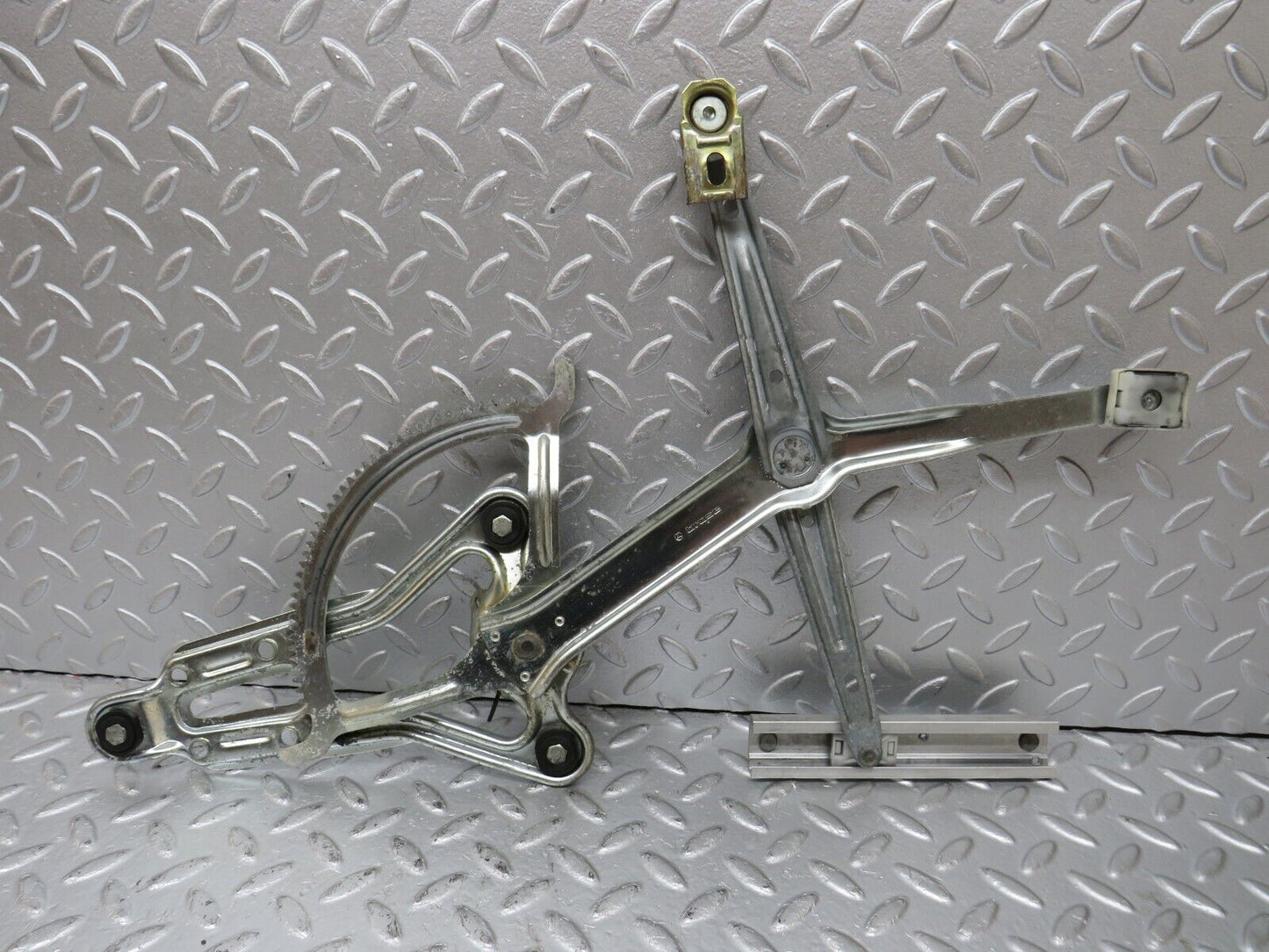 33965 Mercedes-Benz W124 260E Front Right Power Window Regulator