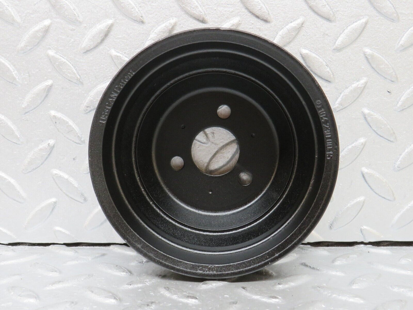 38103 Mercedes-Benz A124 320E Cabriolet Water Pump Pulley 1042300015