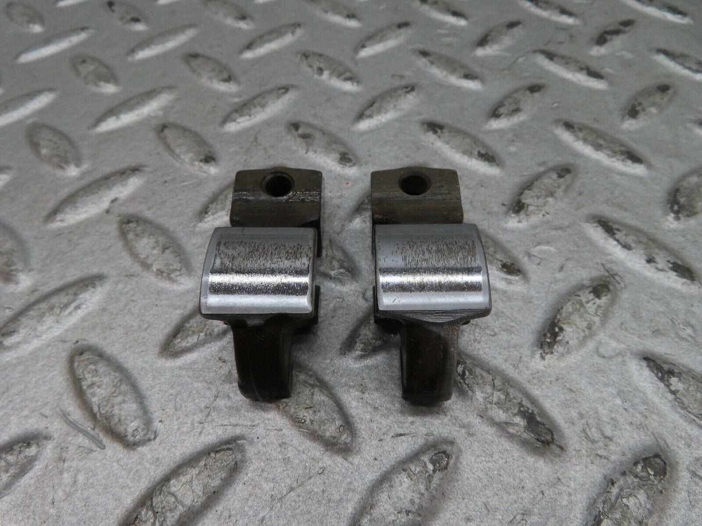 17863 Mercedes-Benz W116 450SEL Valve Rocker Arm