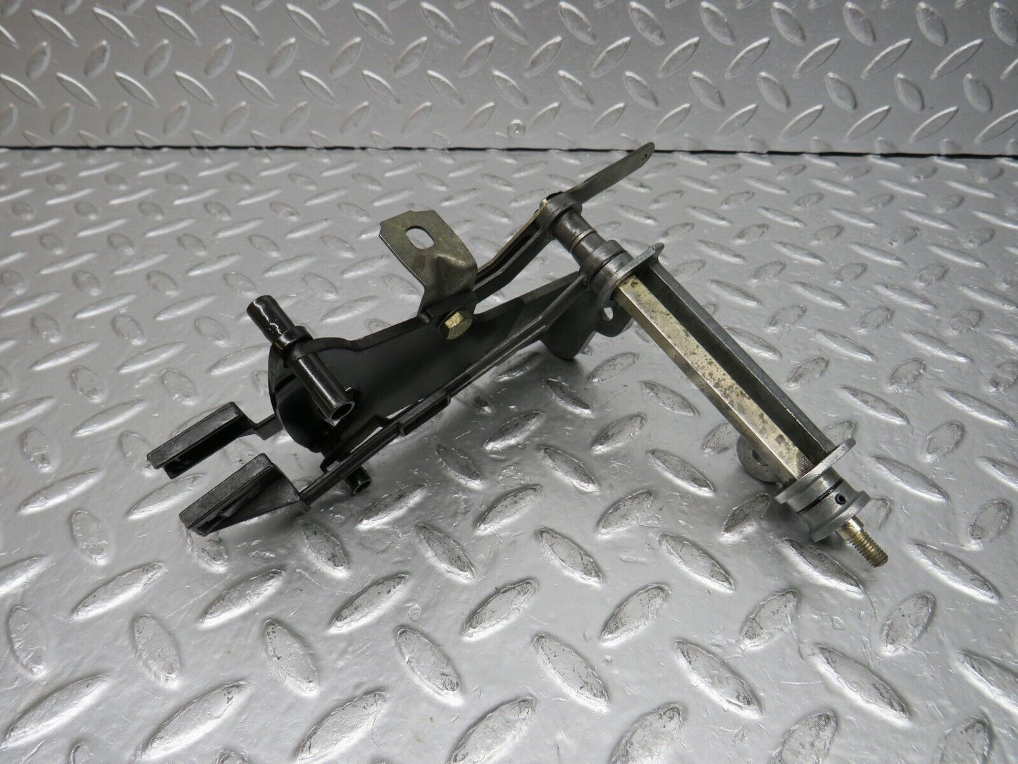 32276 Mercedes-Benz C107 350SLC Coupe Heater Control Mechanism