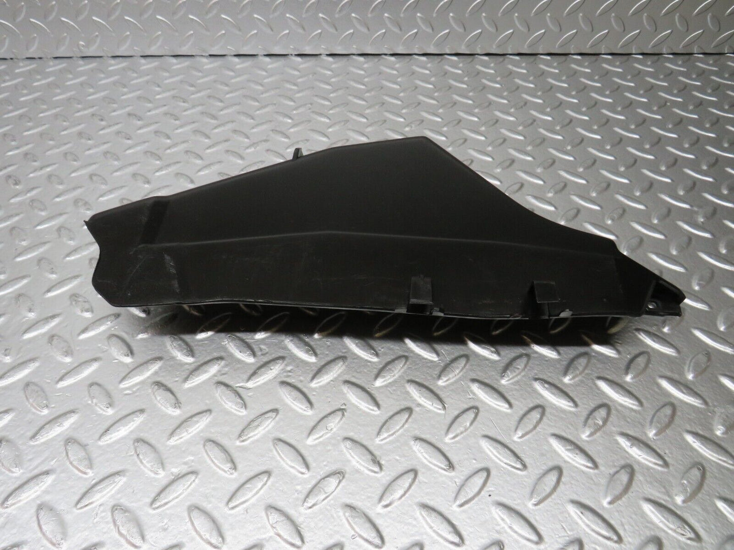 25141 Mercedes-Benz W201 190D Front Right Rain Gutter Drain Channel 2016280273