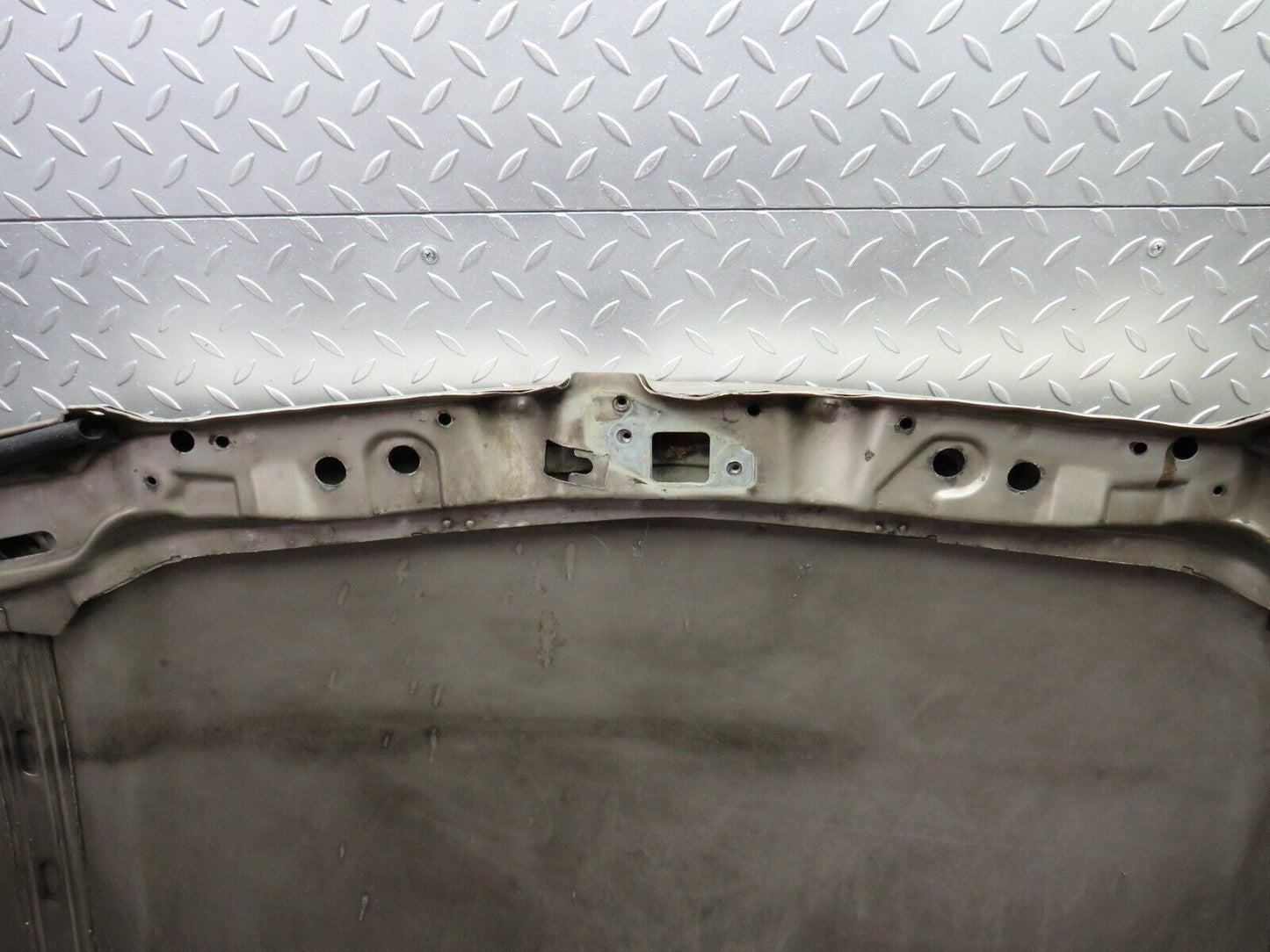 33839 Mercedes-Benz W201 190E 2.0L Bonnet