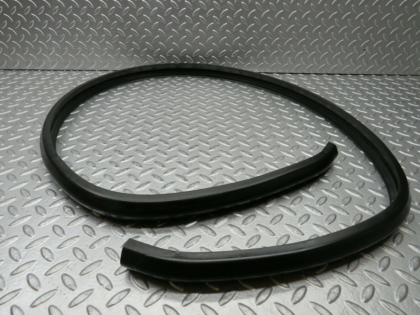23105 Mercedes-Benz C123 230CE Coupe Rear Bumper Rubber