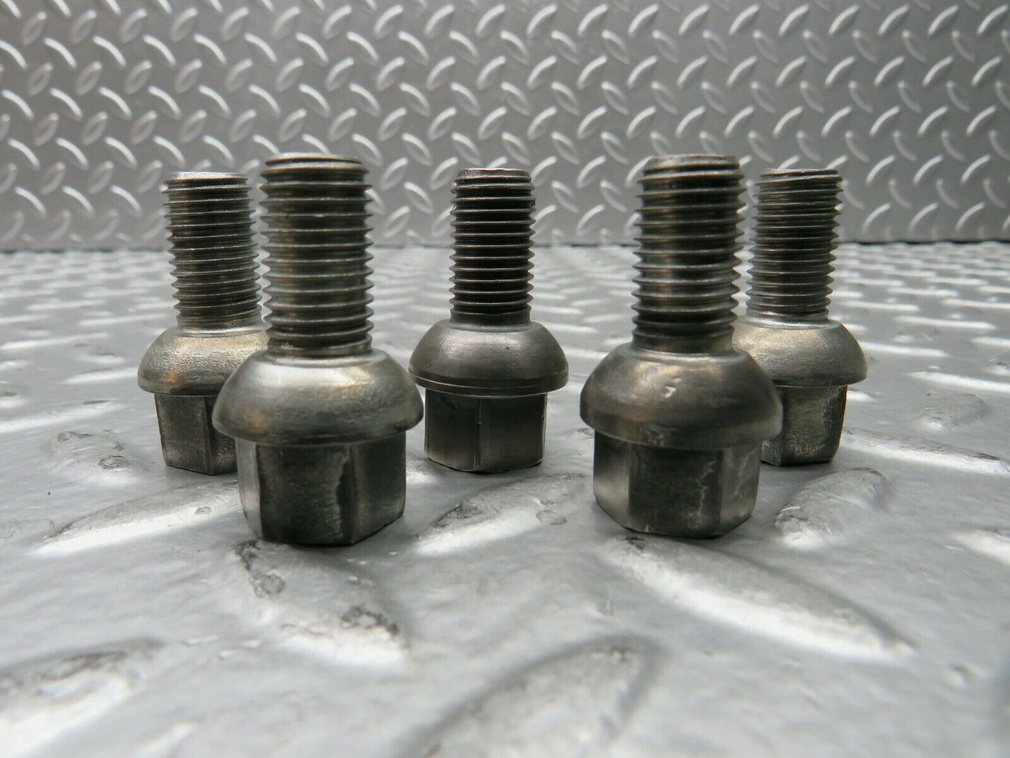 22929 Mercedes-Benz 5x Alloy Wheel Lug Bolt M12x1.5