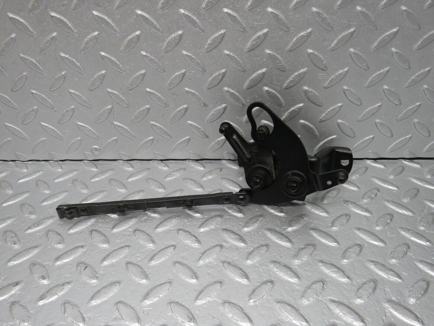 39294 Mercedes-Benz R107 500SL Throttle Linkage