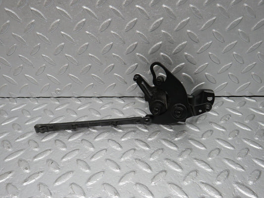 39294 Mercedes-Benz R107 500SL Throttle Linkage
