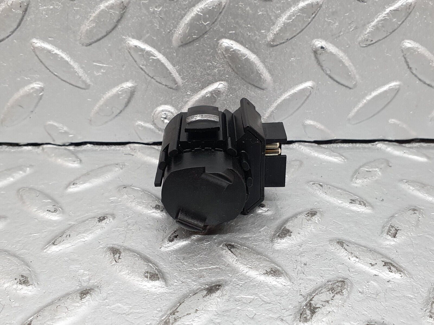 41101 Mercedes-Benz W126 300SE Coupe Kick Down Switch 0025452214