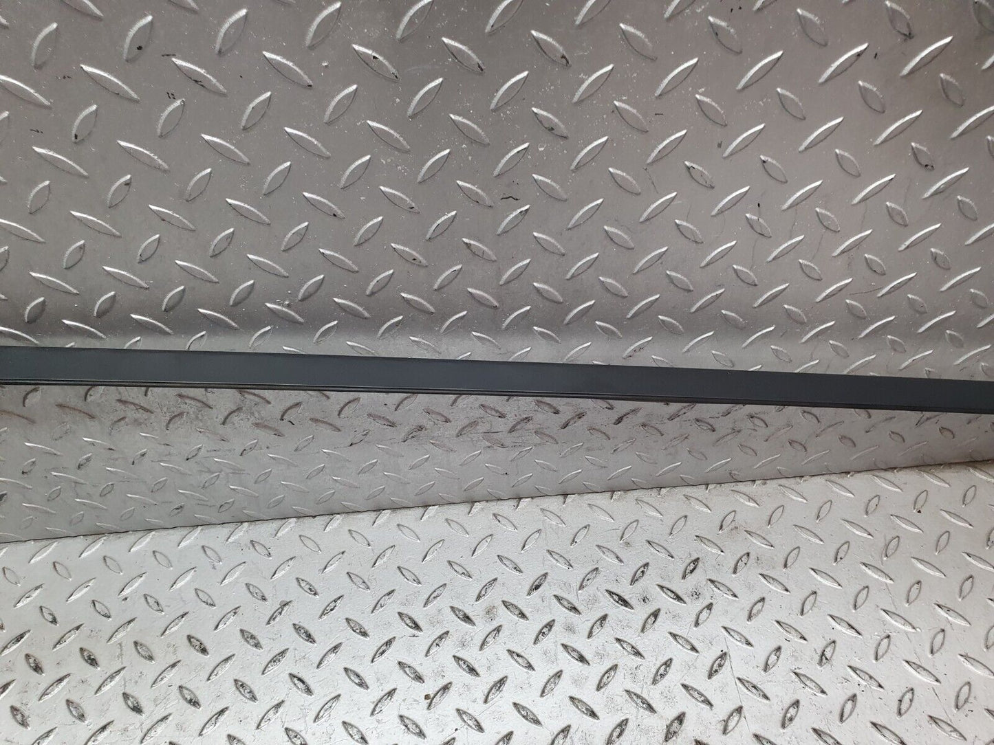 41713 Mercedes-Benz W124 200E Roof Chrome Trim Left Side 1246900397