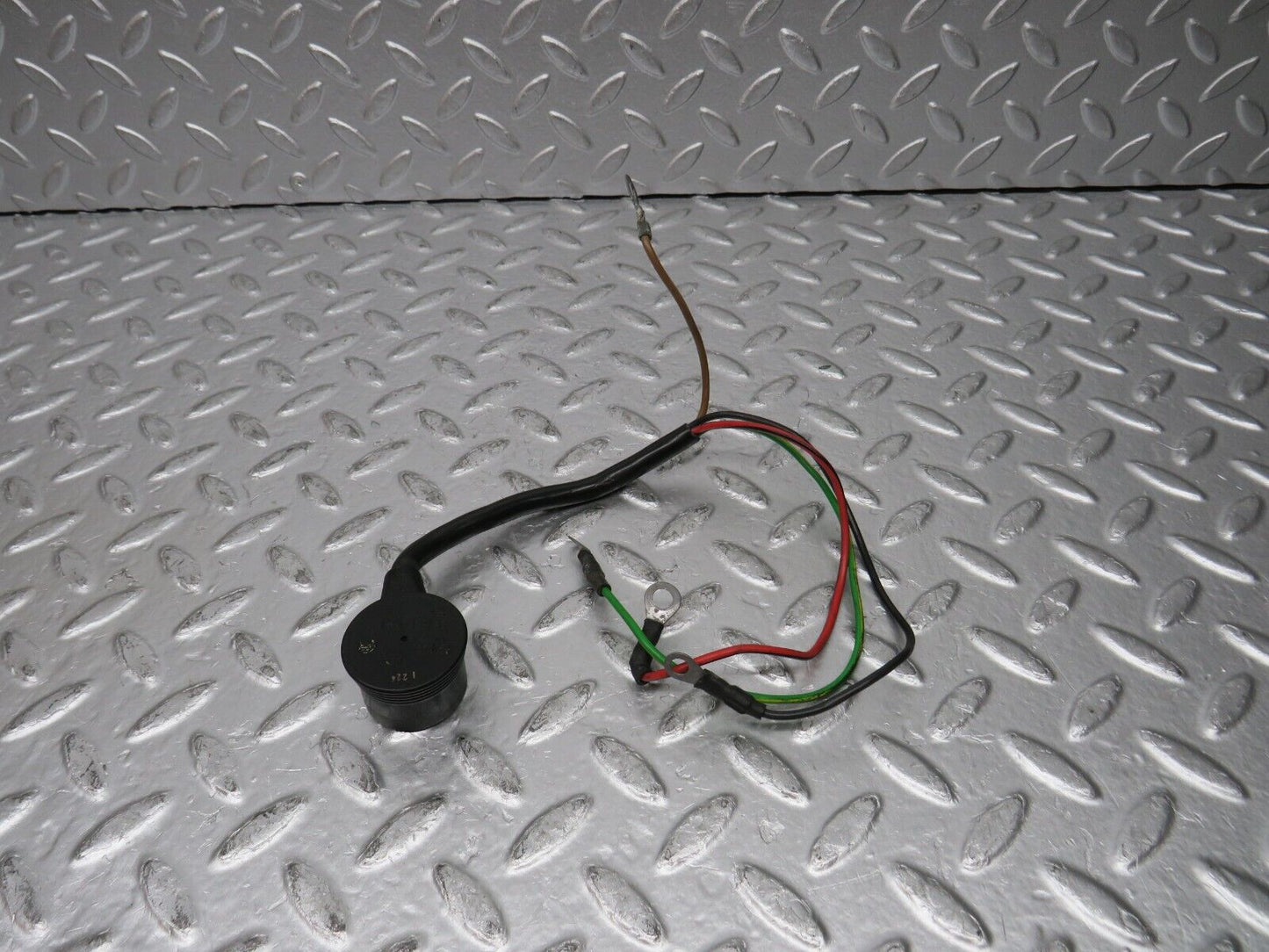 30881 Mercedes-Benz W201 190E 2.0L Ignition Control Unit Cable 2015404409 09961820