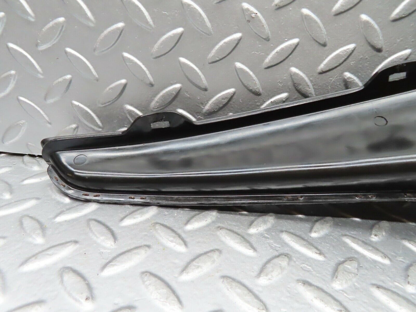 20596 Mercedes-Benz R107 450SL Coupe Air Duct Vent Left Side