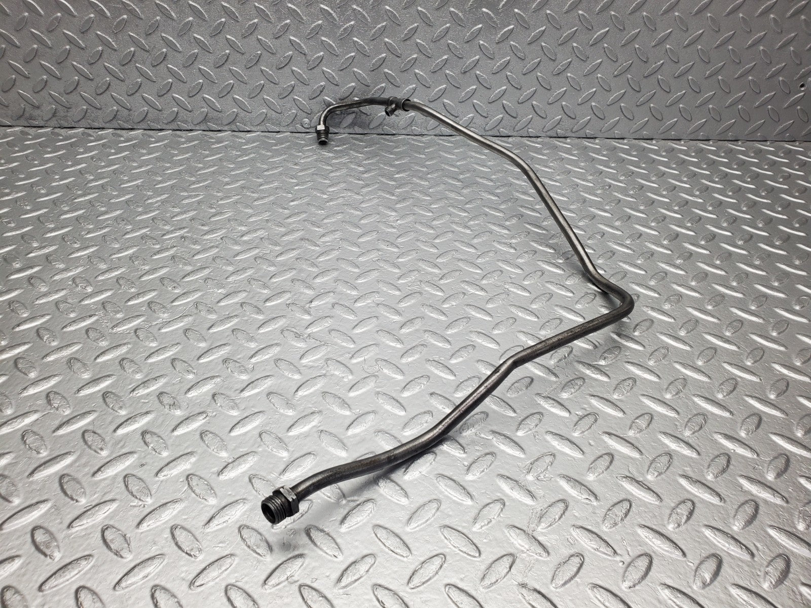 W112 throttle body hose pipe used OEM
