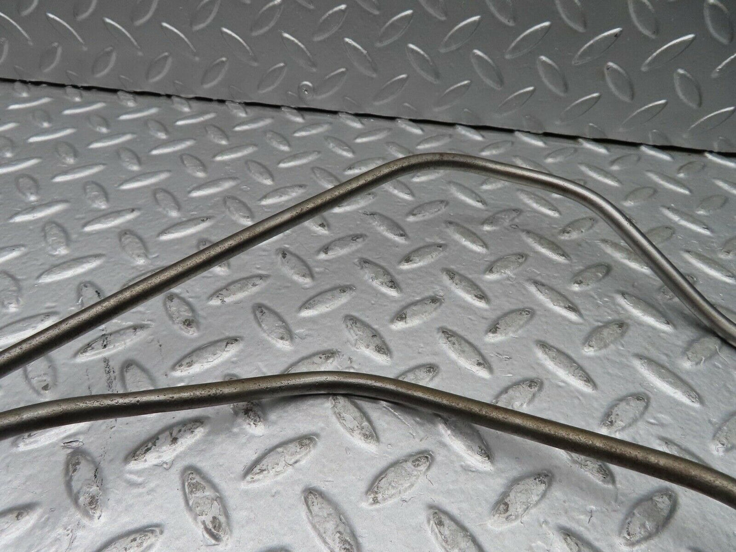 20950 Mercedes-Benz W114 250CE Coupe Fuel Line Hose