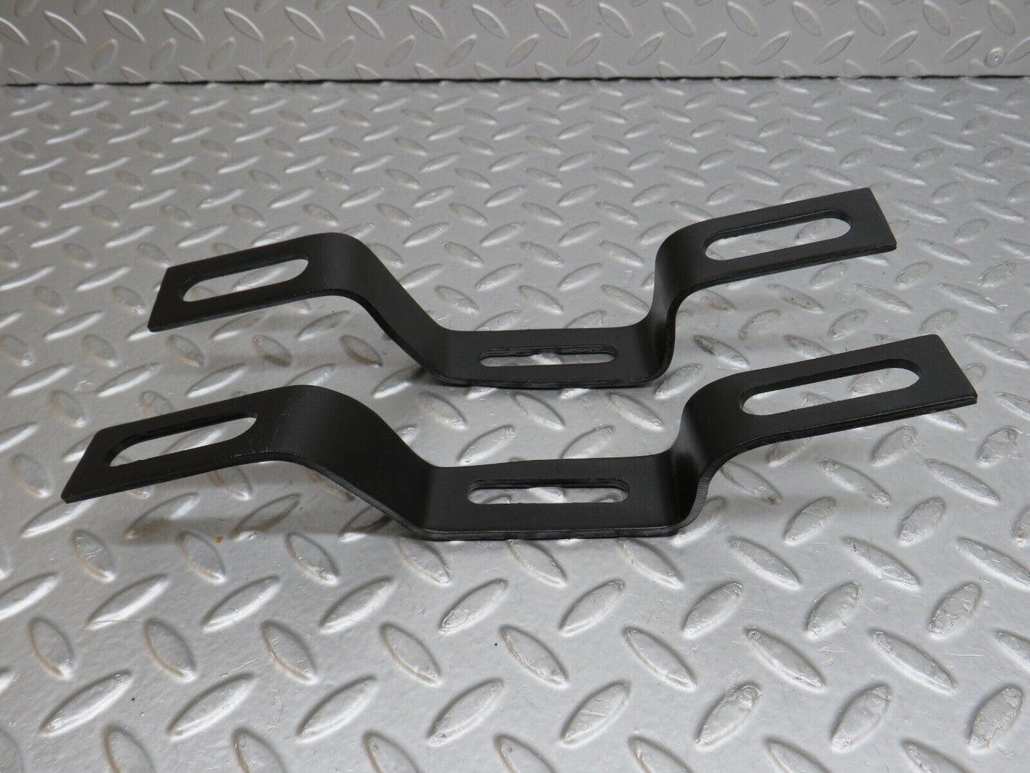 35682 Mercedes-Benz R107 280SL Front Bumper Bracket