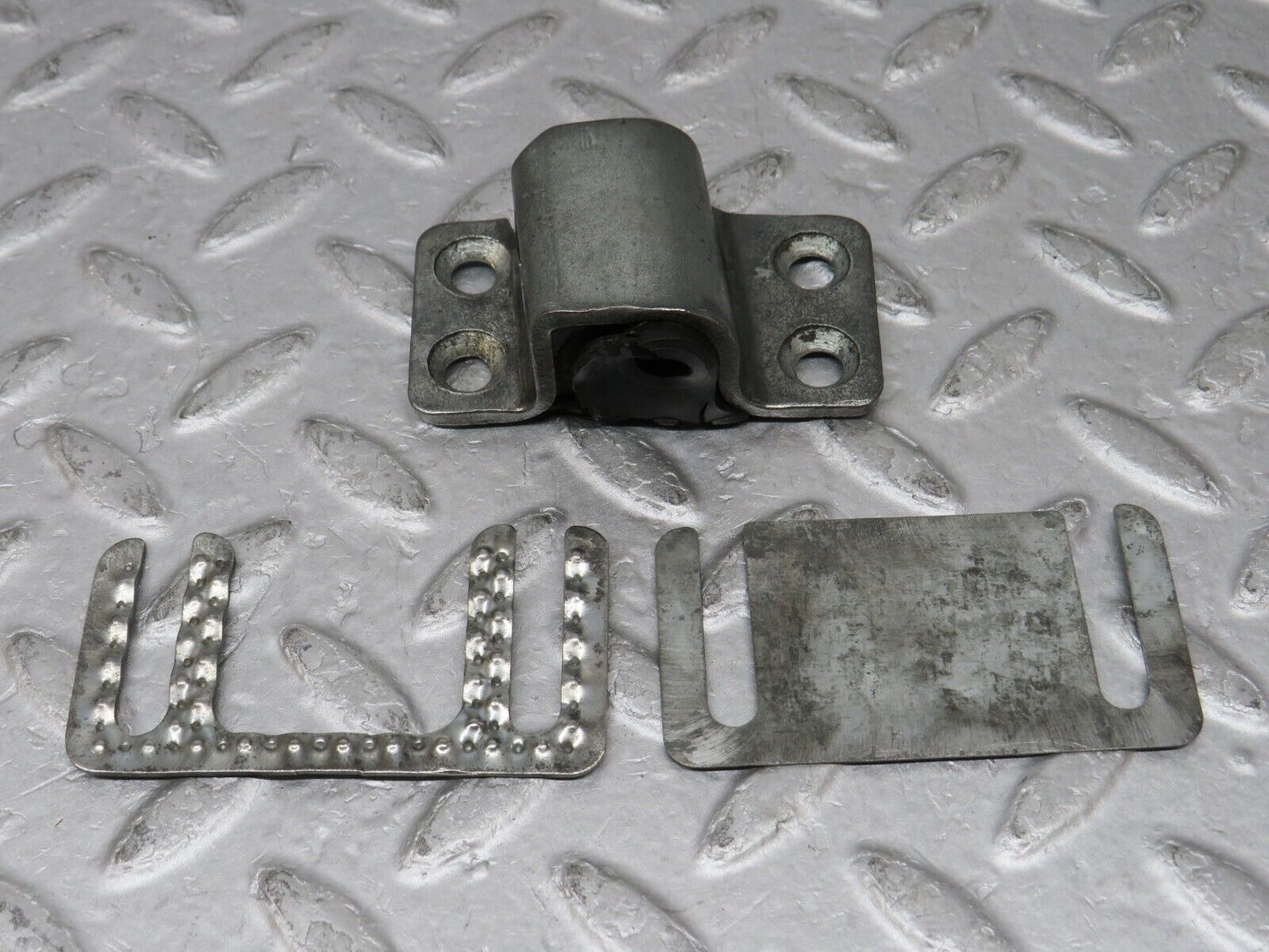 35847 Mercedes-Benz W108 Door Lock Latch Right