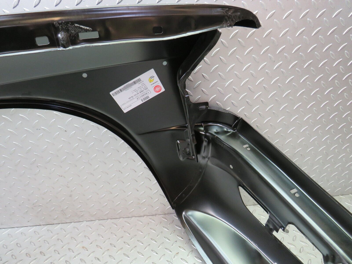 28345 Mercedes-Benz S123 240D Wagon Front Left Wing Fender