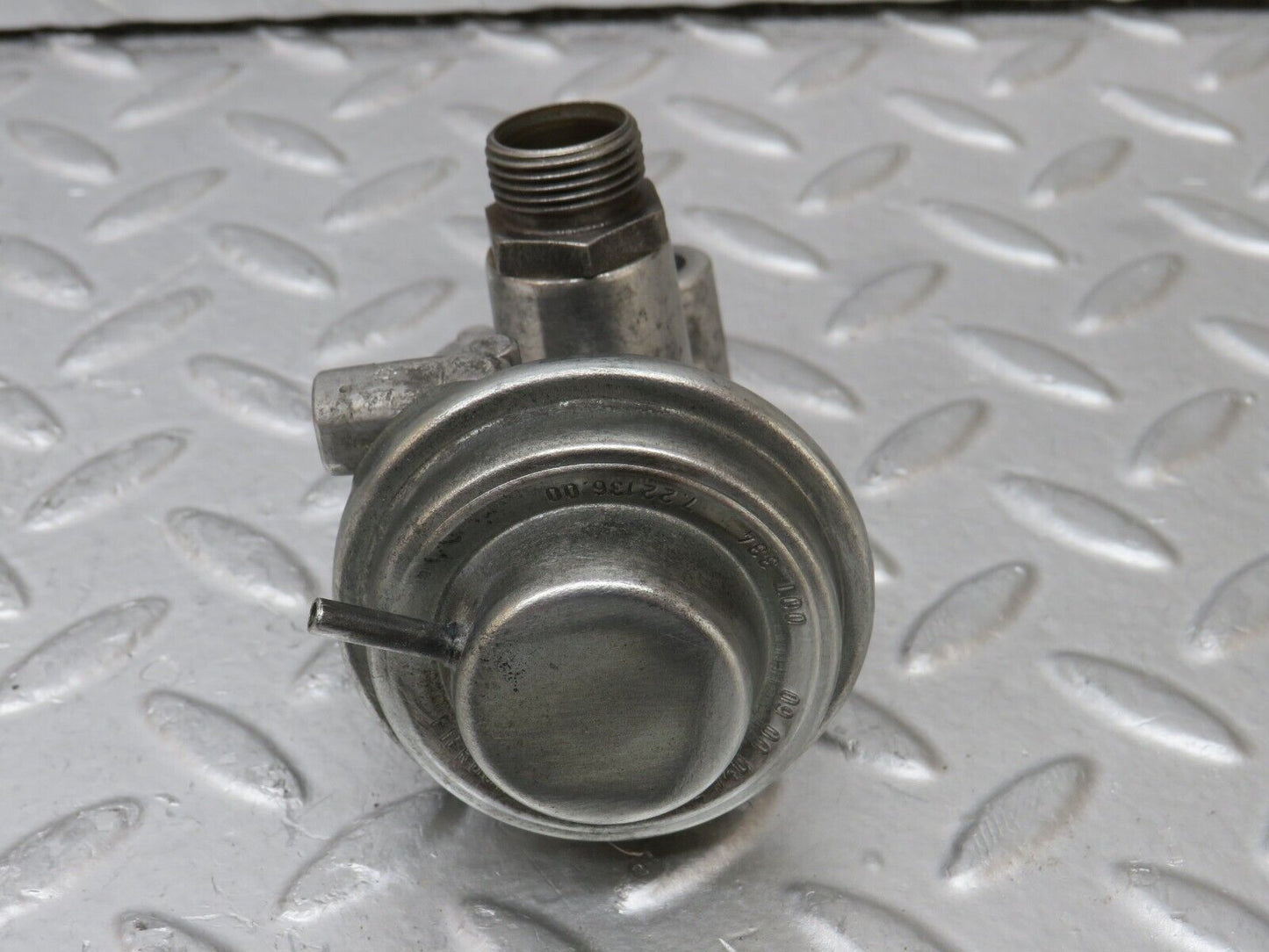 34943 Mercedes-Benz W210 320E Exhaust Gas Recirculation Valve EGR 1121400060