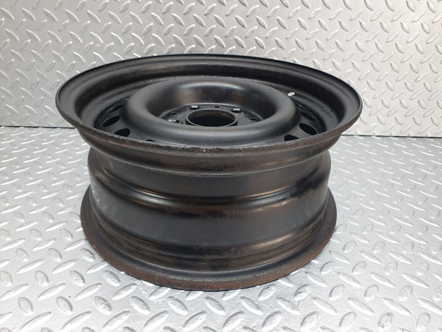 43759 Mercedes-Benz W123 Steel Wheel 6Jx14H2 ET30 1234001602
