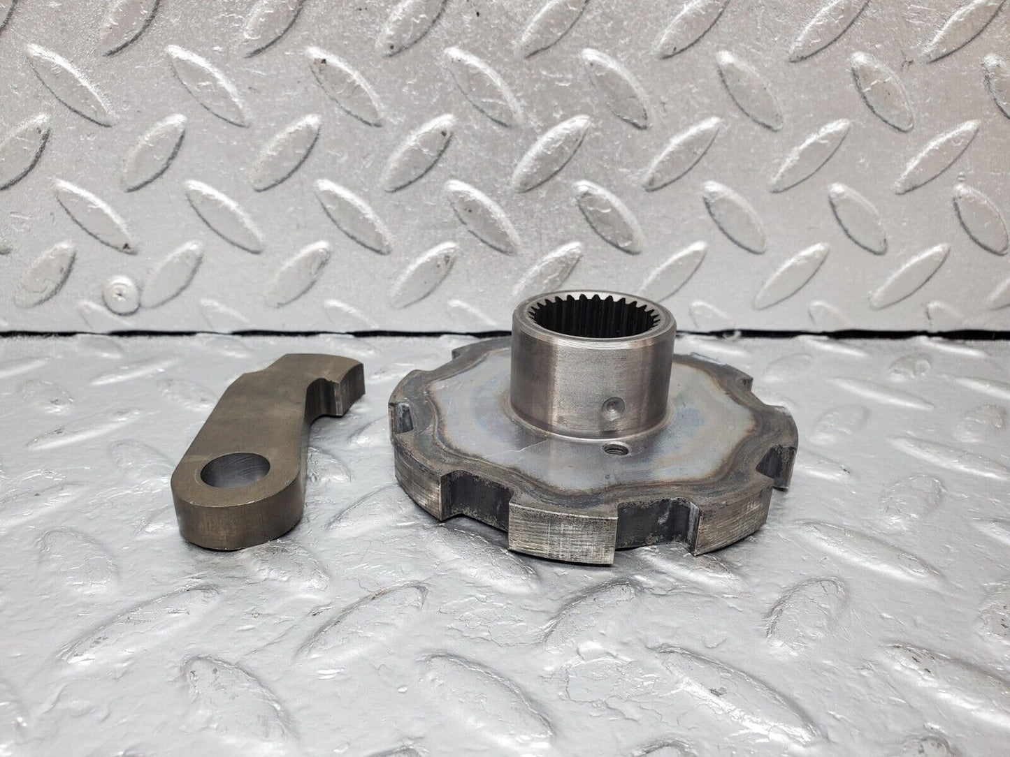 44563 Mercedes-Benz W123 280E Automatic Gearbox Parking Gear 722.309