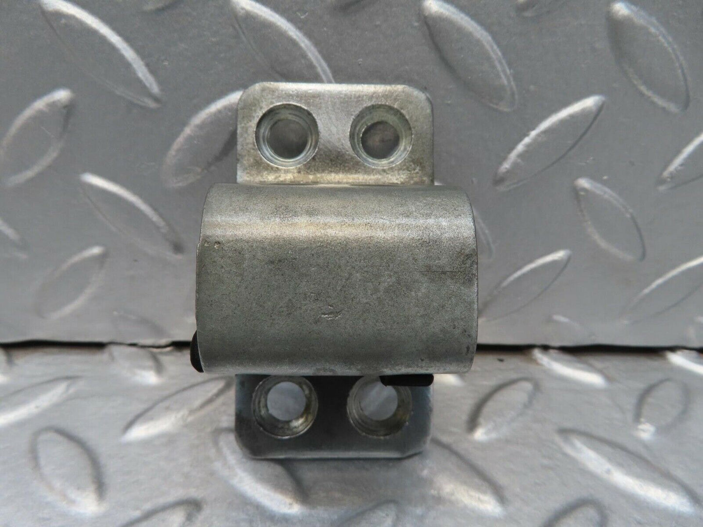 15940 Mercedes-Benz W123 280E Door Lock Latch Right Side