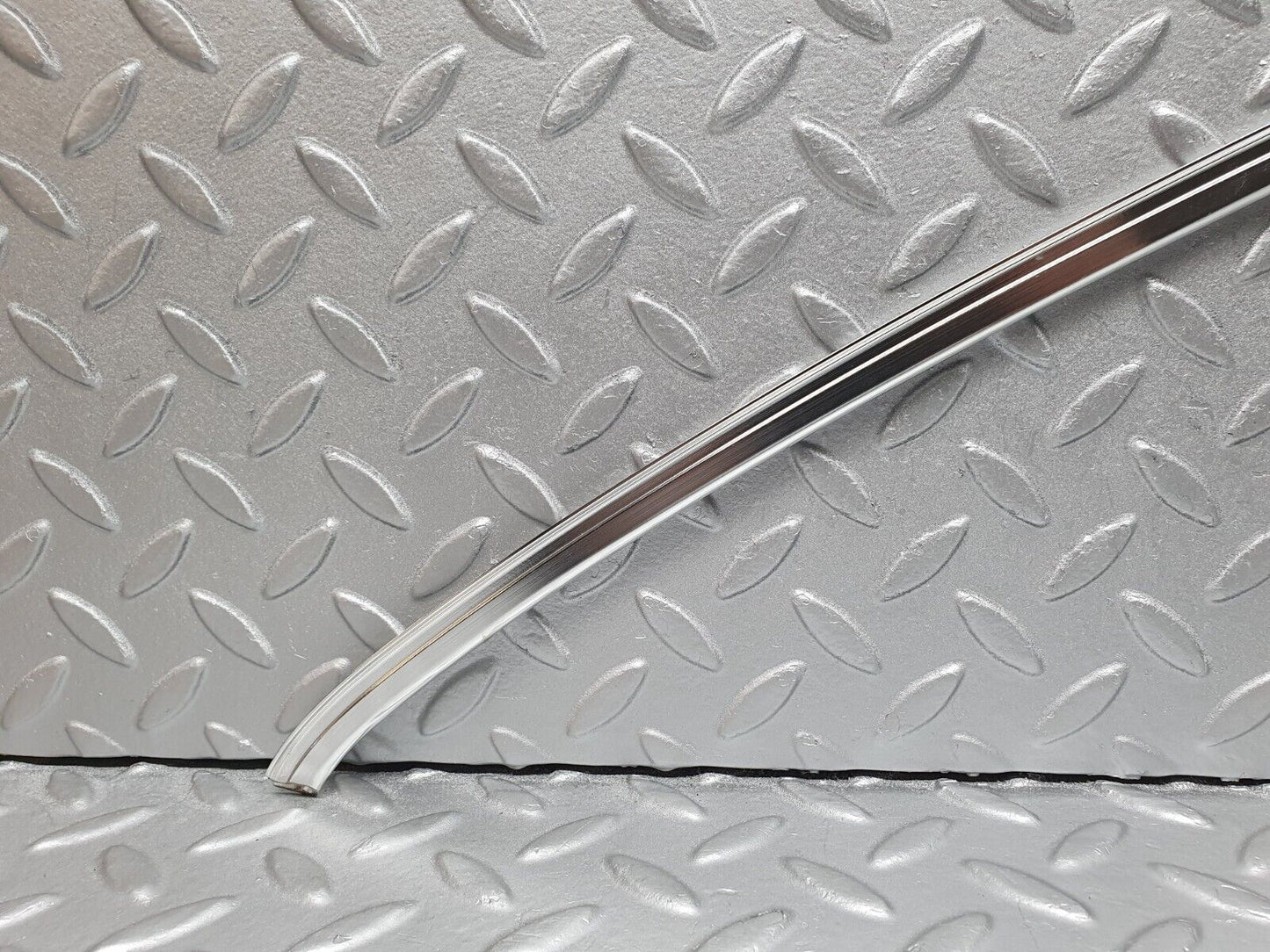 40772 Mercedes-Benz W123 300D Rear Left Door Window Chrome Frame