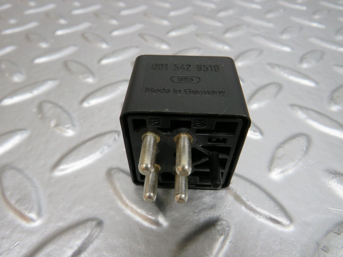 24683 Mercedes-Benz W140 S320 ABS Relay 0015426519