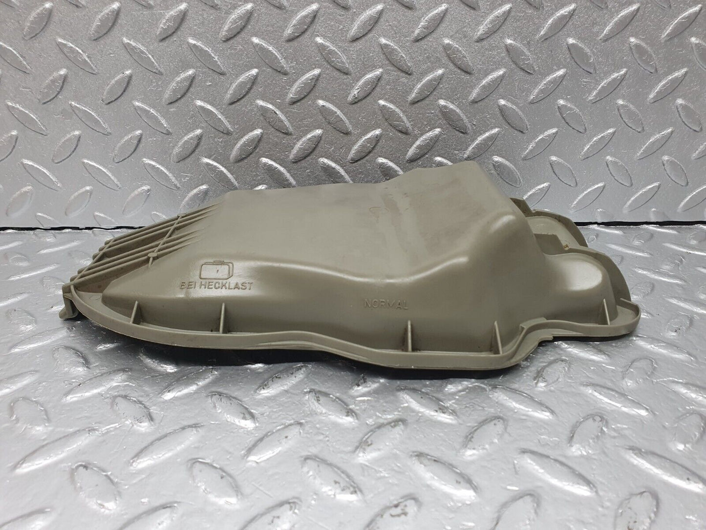 40724 Mercedes-Benz W123 300D Headlight Back Cover