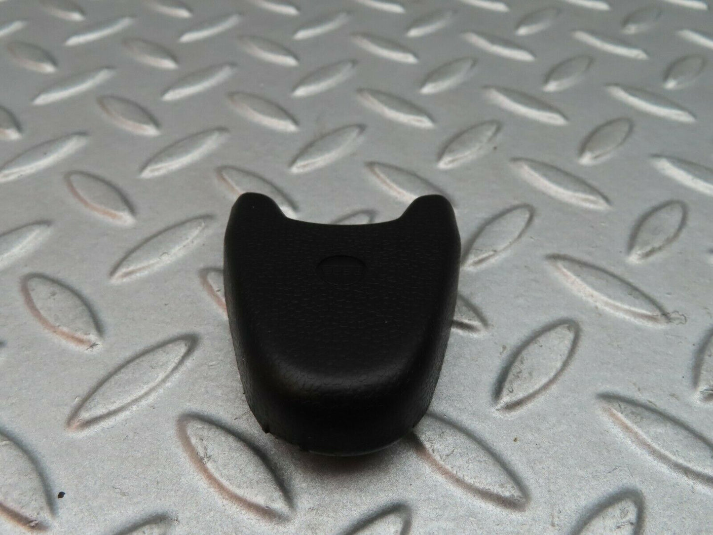 5738 Mercedes-Benz W123 200 Seat Belt Plastic Cap 0008680430