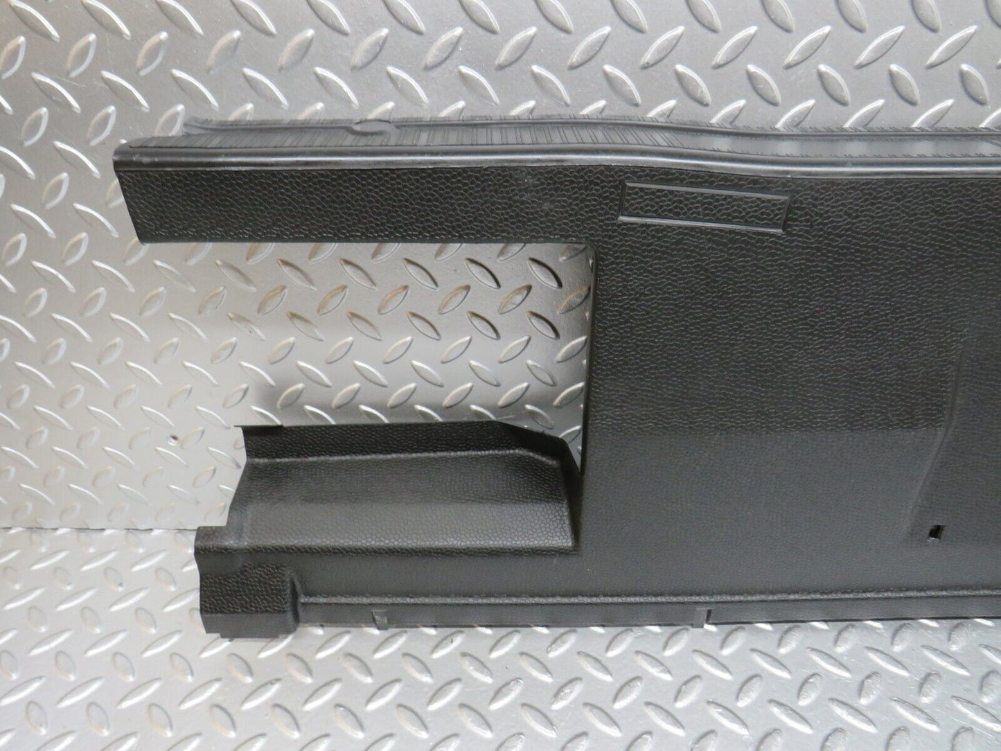 30648 Mercedes-Benz W201 190E 2.0L Boot Rear Plastic Cover 2016940425