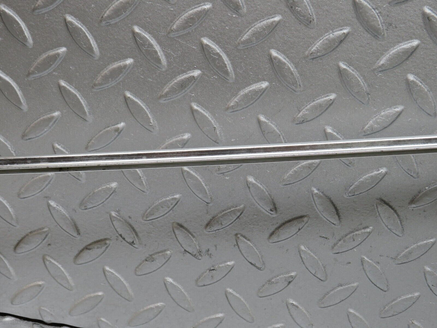 37374 Mercedes-Benz W109 300SEL Roof Chrome Moulding Right Side